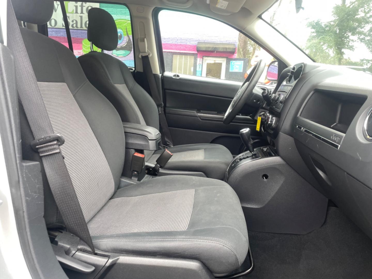 2012 SILVER JEEP COMPASS SPORT (1C4NJCBA8CD) with an 2.0L engine, Continuously Variable transmission, located at 5103 Dorchester Rd., Charleston, SC, 29418-5607, (843) 767-1122, 36.245171, -115.228050 - Spacious Interior with CD/AUX/AM/FM, Hands-free Phone, Power Windows, Power Locks, Power Windows, Power Mirrors, Keyless Entry, Alloy Wheels. Local Trade-in!! 108k miles Located at New Life Auto Sales! 2023 WINNER for Post & Courier's Charleston's Choice Pre-owned Car Dealer AND 2018-2024 Top 5 Fin - Photo#9